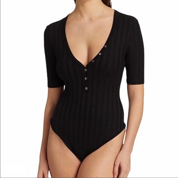 House of Harlow 1960 Tops - NWT HOUSE OF HARLOW BLACK RIB KNIT SHORT SLEEVE BUTTON BODYSUIT